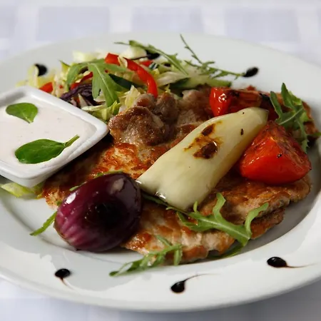 Koeroes Panzio Es Etterem 3* Gyomaendrőd