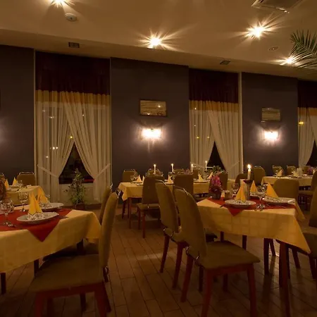 Koeroes Panzio Es Etterem Gyomaendrőd