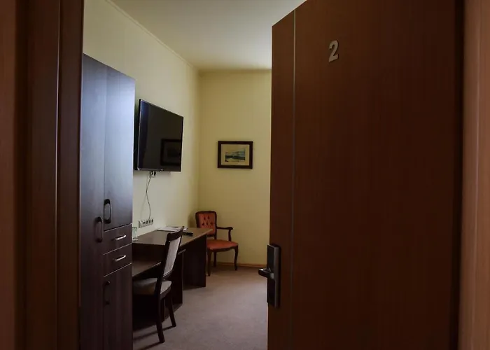 Koeroes Panzio Es Etterem Hotel